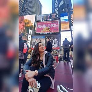 Meet your Posher, Ariana